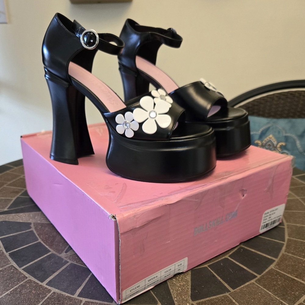 Dolls Kill Sugar Thrillz Pistol 2 Platform Heel Sandles - Picture 3 of 15